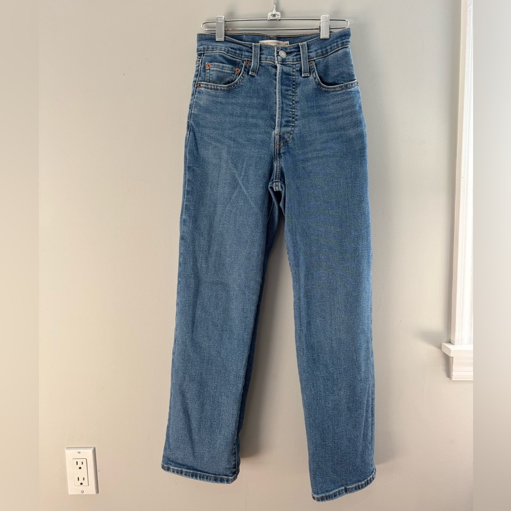 Levi's Women's Straight Leg Blue Jeans